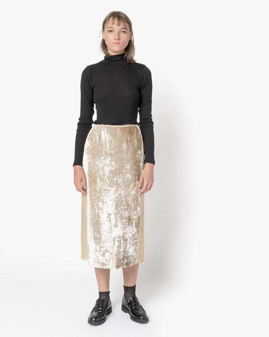 Long Sleeve Mock Neck Tee in Black(Single Varient)